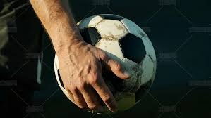 德州扑克不是胆量测试（德州扑克并非胆量的考验）