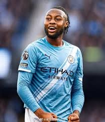 🚨 皇家马德里明天将不安排休息，球员们不会有假期。 全队将全力备战西班牙超级杯。 来源：REAL MADRID FANS