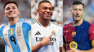 形成鲜明对 形成鲜明对